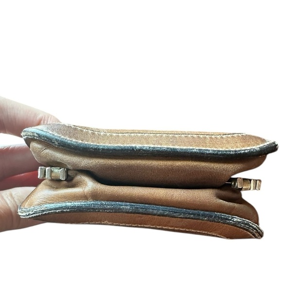 Gucci Brown Leather Kiss-lock Coin purse - Picture 7 of 11